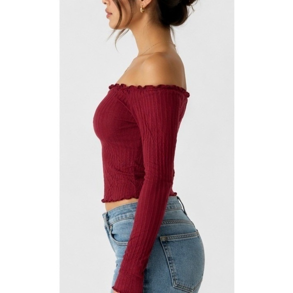 Women's Burgundy Off Shoulder Long Sleeve Ruched Crop Top Ruffle Hem Size L - Picture 3 of 3